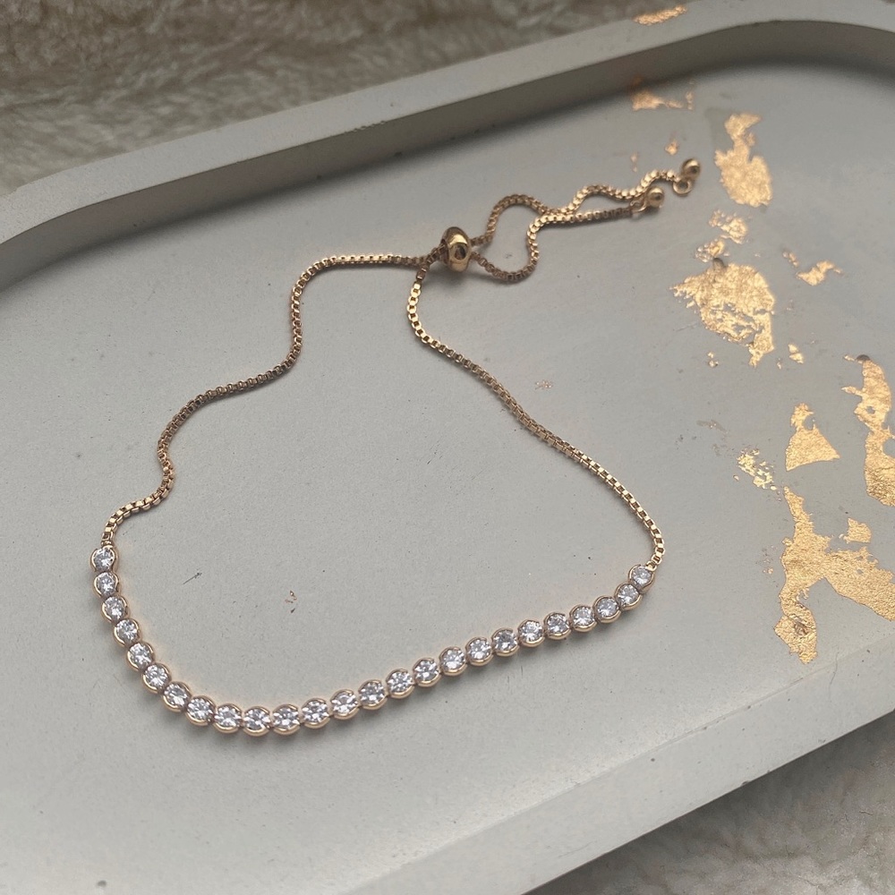 ✨ Adjustable Gold Diamond Bracelet